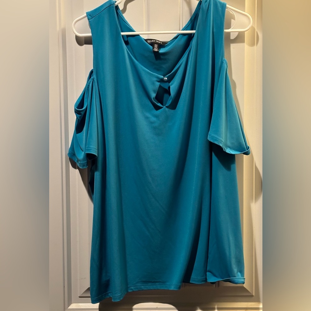 Ellen Tracy 3X short sleeve open shoulder blouse